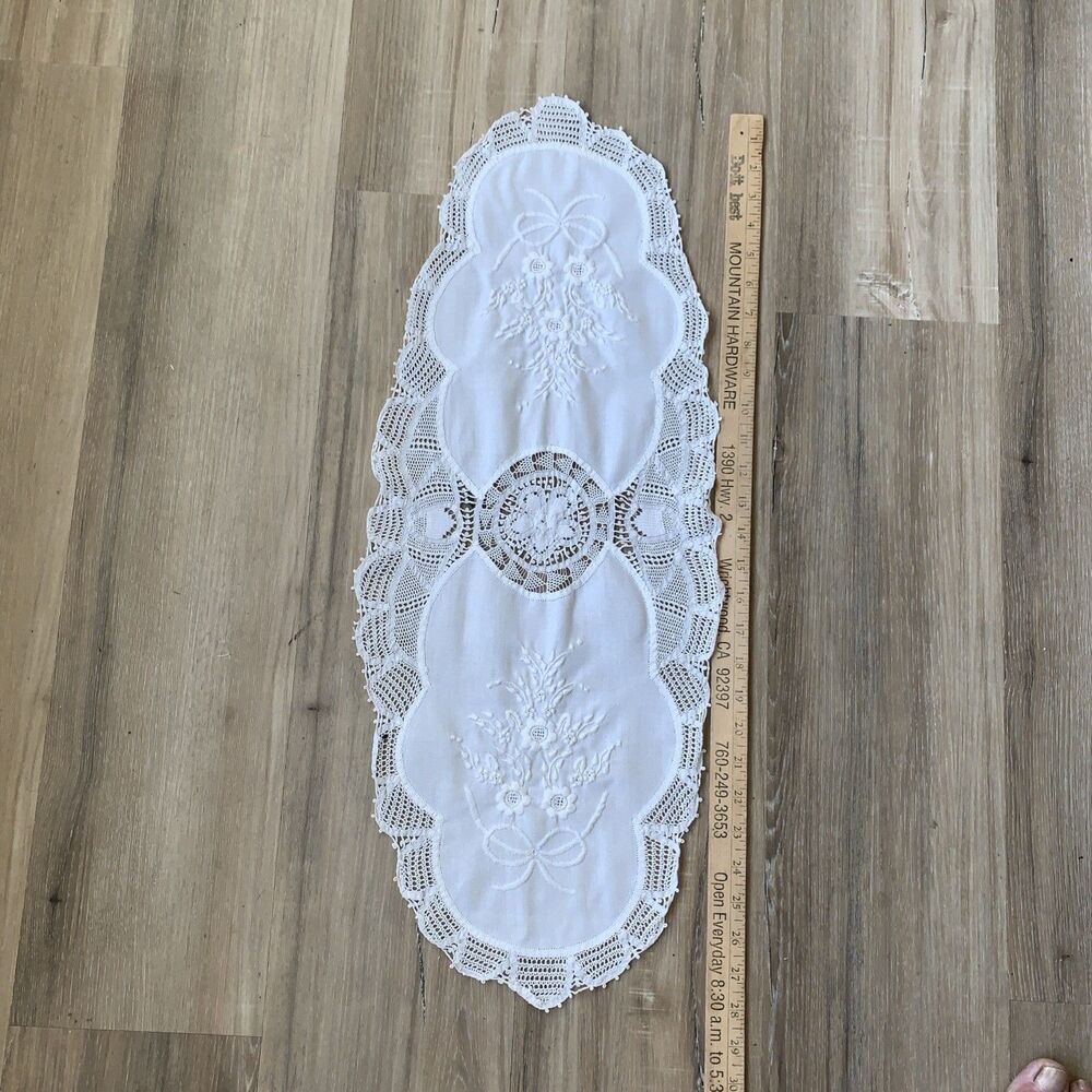 Oval Linen Lace Table Scarf 18” X11” White